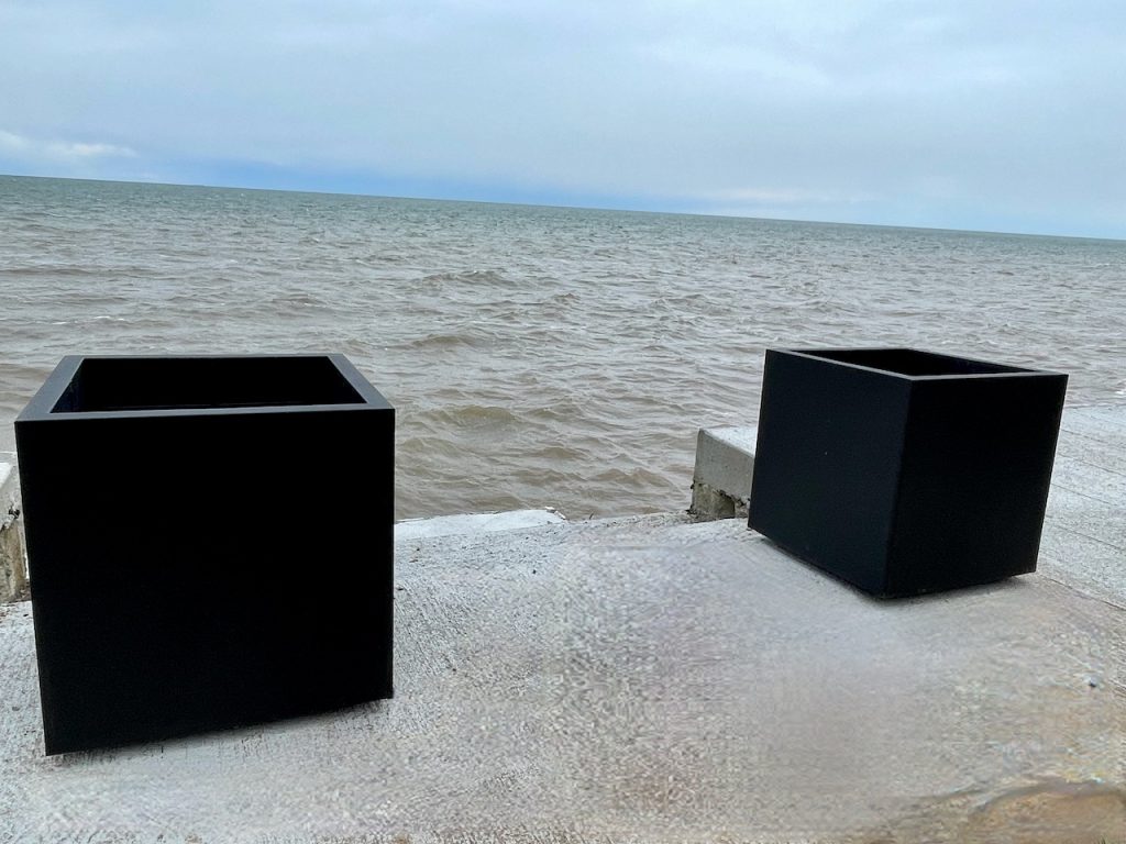 Veradek Planters